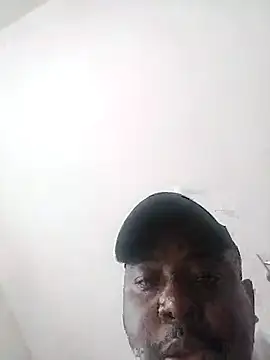 Snapshot of bubbles635 chatting on 02.13.26 bubbles635 online show from 02.13.26