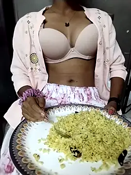 Snapshot of Rani__telugu chatting on 11.17.25 Rani telugu online show from 11.17.25