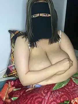 Snapshot of Warda-arabic chatting on 12.03.25 Warda-arabic online show from 12.03.25