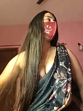 Snapshot of Your_babex chatting on 12.17.25 Your babex online show from 12.17.25