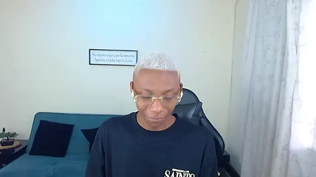 Snapshot of Miilo18 chatting on 01.15.26 Miilo18 online show from 01.15.26