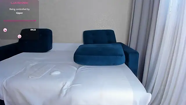 pandora gold online show from 10.25.25