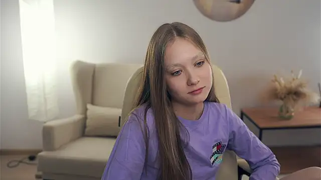 Snapshot of AdalineSheetz chatting on 11.16.25 AdalineSheetz online show from 11.16.25