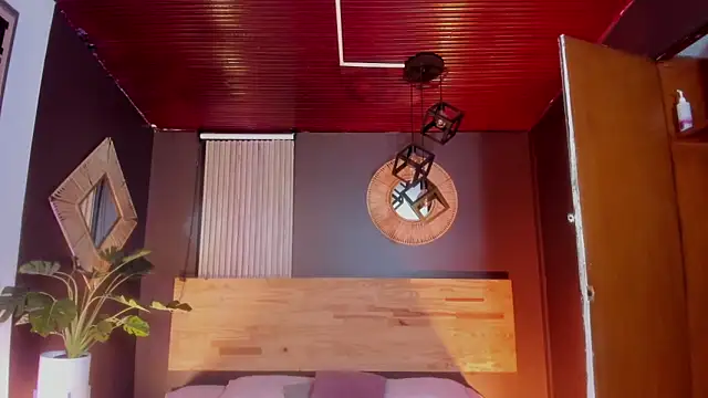 Snapshot of Velvet_Dreamss chatting on 02.12.26 Velvet Dreamss online show from 02.12.26