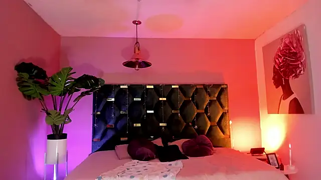 Snapshot of Velvet_Dreamss chatting on 03.17.26 Velvet Dreamss online show from 03.17.26