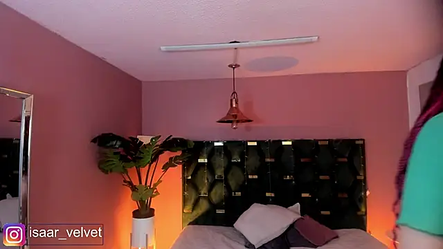 Velvet Dreamss online show from 04.21.26