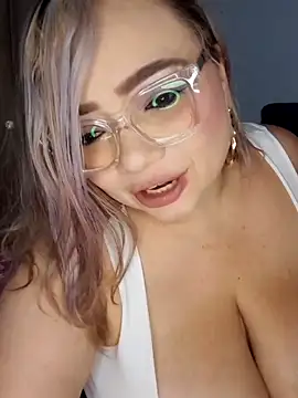 Snapshot of Amber_bunnyx01 chatting on 11.29.25 Amber bunnyx01 online show from 11.29.25