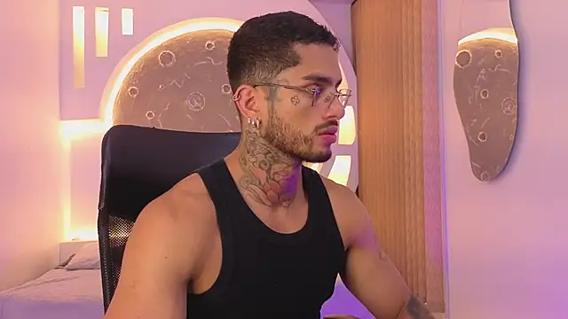 Snapshot of Alanrodgers chatting on 06.19.26 Alanrodgers online show from 06.19.26