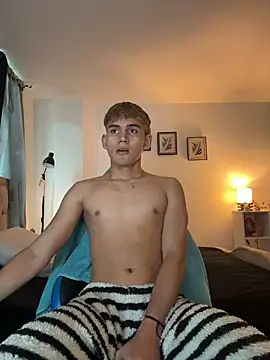 Snapshot of estebanperez_26 chatting on 01.09.26 estebanperez 26 online show from 01.09.26