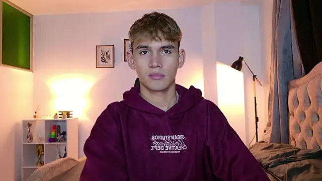 Snapshot of estebanperez_26 chatting on 02.01.26 estebanperez 26 online show from 02.01.26