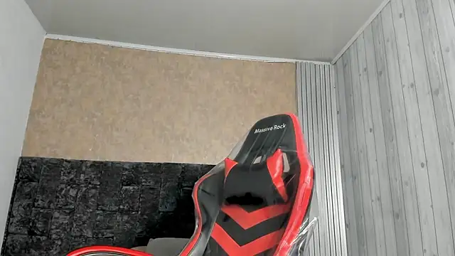 Snapshot of mike_aly chatting on 02.08.26 mike aly online show from 02.08.26