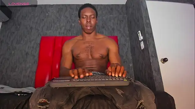 Snapshot of mike_aly chatting on 02.25.26 mike aly online show from 02.25.26