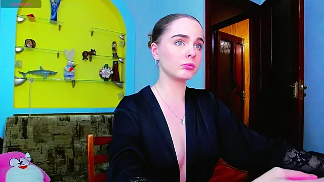 AlicaLOVEalisa777 online show from 05.08.26