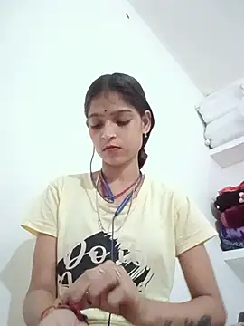 Mohnicute online show from 07.26.26