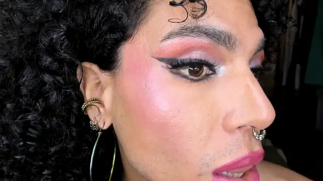 Snapshot of Angel_White25 chatting on 02.21.26 Angel White25 online show from 02.21.26