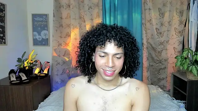 Snapshot of Angel_White25 chatting on 02.28.26 Angel White25 online show from 02.28.26