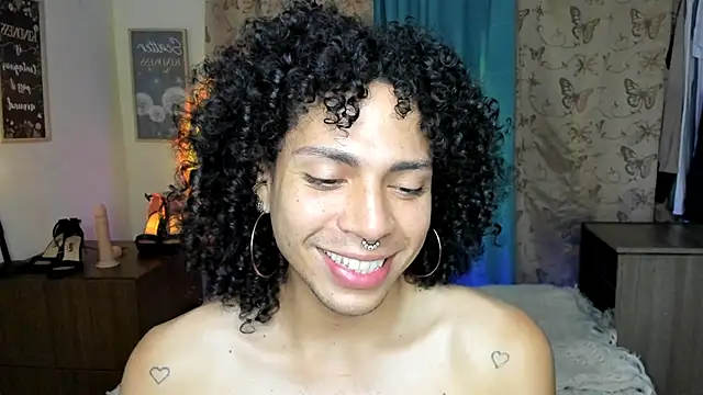 Snapshot of Angel_White25 chatting on 03.09.26 Angel White25 online show from 03.09.26