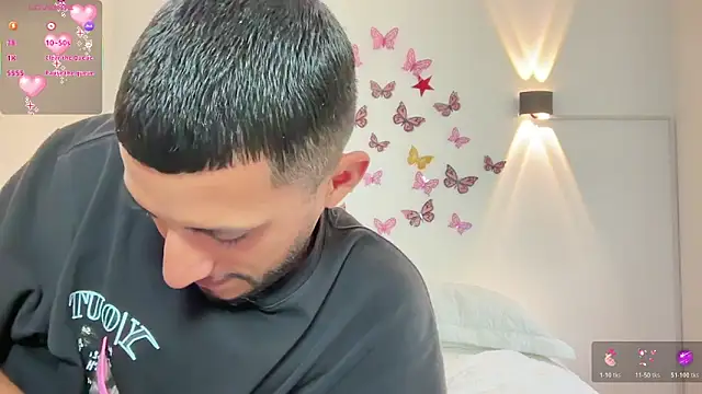 Snapshot of MrandMrsRivas chatting on 01.08.26 MrandMrsRivas online show from 01.08.26