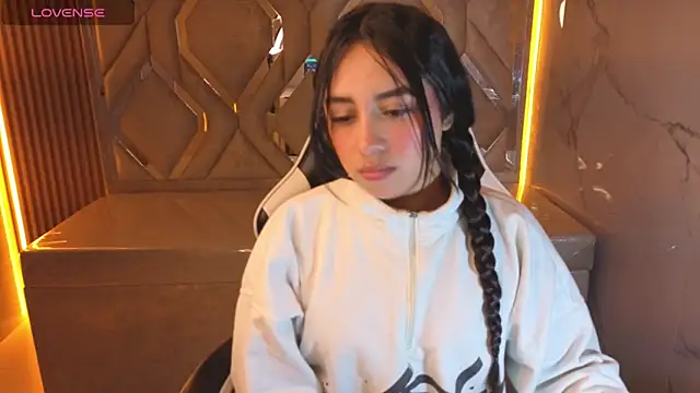 Snapshot of Juliana_Tx chatting on 02.02.26 Juliana Tx online show from 02.02.26