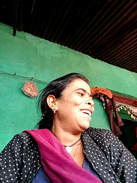 Snapshot of Neetujk chatting on 11.30.25 Neetujk online show from 11.30.25