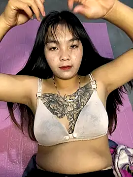 Snapshot of xu-ka chatting on 12.18.25 xu-ka online show from 12.18.25