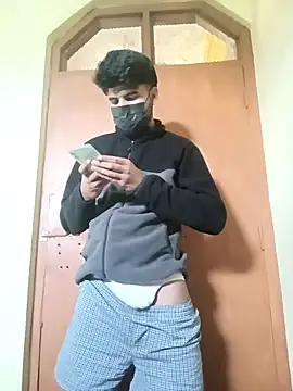 Snapshot of hotyyyyjonny chatting on 12.16.25 hotyyyyjonny online show from 12.16.25