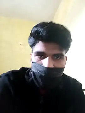 Snapshot of hotyyyyjonny chatting on 12.17.25 hotyyyyjonny online show from 12.17.25