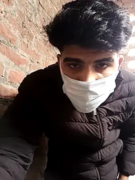 Snapshot of hotyyyyjonny chatting on 12.23.25 hotyyyyjonny online show from 12.23.25