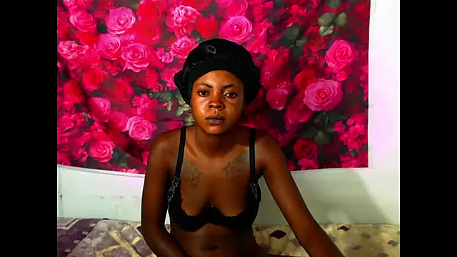 Sweeteboneycherry online show from 03.16.26