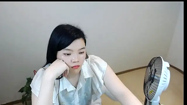 Snapshot of Shaurk chatting on 03.02.26 Shaurk online show from 03.02.26