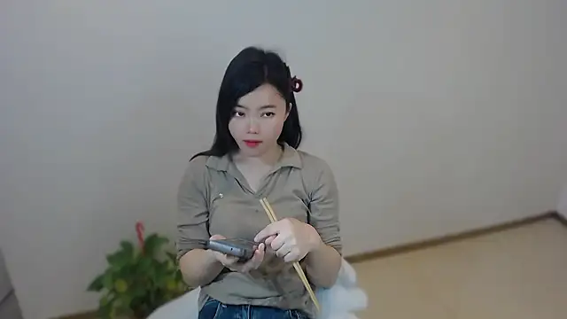 Snapshot of Shaurk chatting on 03.16.26 Shaurk online show from 03.16.26