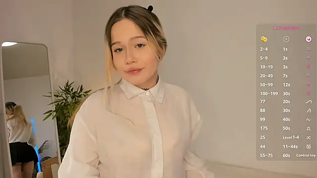 Snapshot of Love_audirs6 chatting on 01.11.26 Love audirs6 online show from 01.11.26