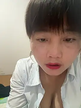 Nuomi6 online show from 04.05.26