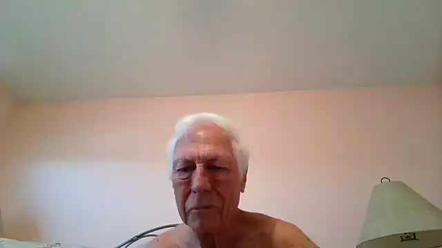 Snapshot of capttp chatting on 05.19.26 capttp online show from 05.19.26