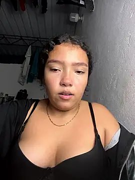 PetiteKattia online show from 01.18.26