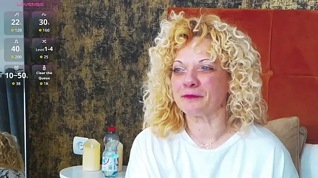 LittleCurlyGirl online show from 02.01.26