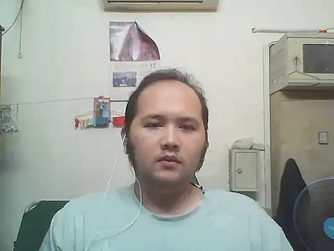 Snapshot of linhlinhthan chatting on 11.28.25 linhlinhthan online show from 11.28.25