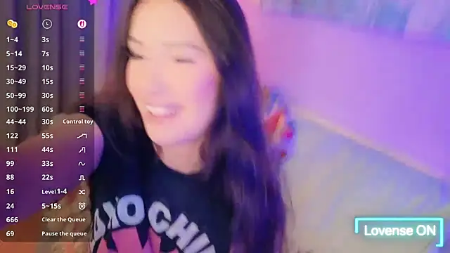 Snapshot of MISCHA_X chatting on 11.27.25 MISCHA X online show from 11.27.25