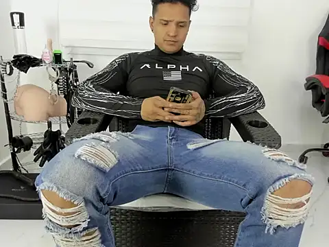 master leather online show from 07.05.26