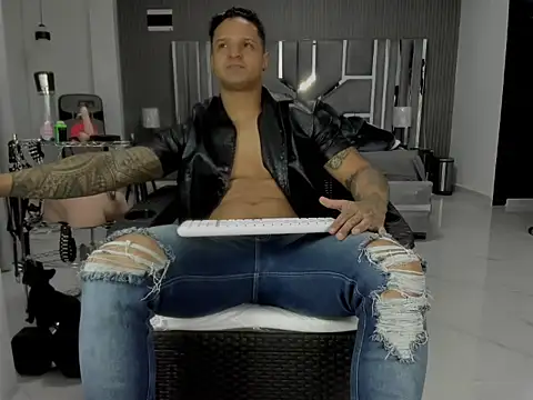 master leather online show from 07.11.26