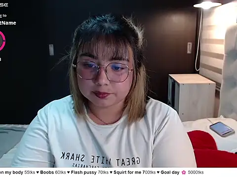 YiniBelle online show from 03.12.26