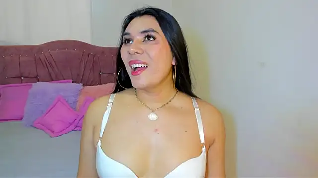 yourlatina emely online show from 05.02.26