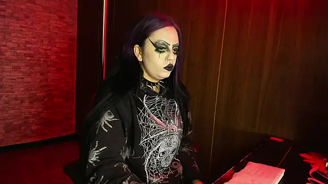 Snapshot of Belladonna_trix chatting on 01.18.26 Belladonna trix online show from 01.18.26