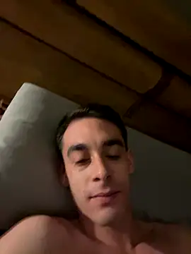 Snapshot of 18k_boss chatting on 11.12.25 18k boss online show from 11.12.25