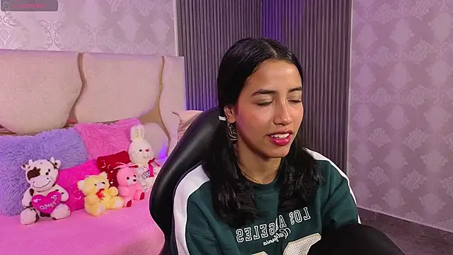 Snapshot of Joselyn_tay chatting on 05.13.26 Joselyn tay online show from 05.13.26