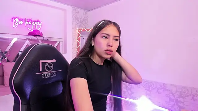 Snapshot of ISABELA_TAY chatting on 12.16.25 ISABELA TAY online show from 12.16.25