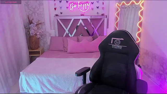 ISABELA TAY online show from 03.17.26