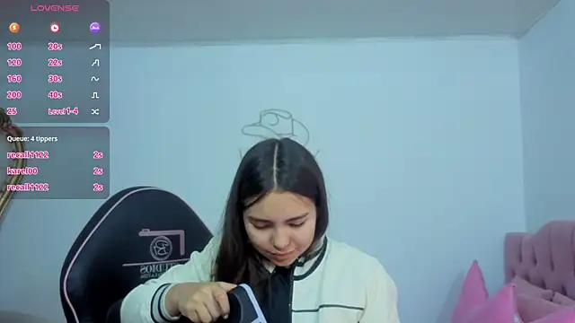 ISABELA TAY online show from 06.06.26