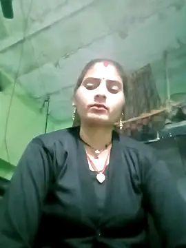 Snapshot of Nelug chatting on 11.30.25 Nelug online show from 11.30.25