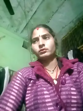 Snapshot of Nelug chatting on 12.02.25 Nelug online show from 12.02.25